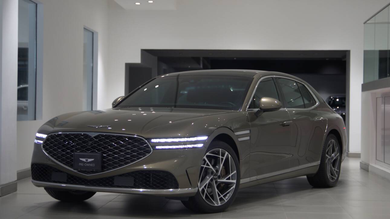 GENESIS G90 ROYAL